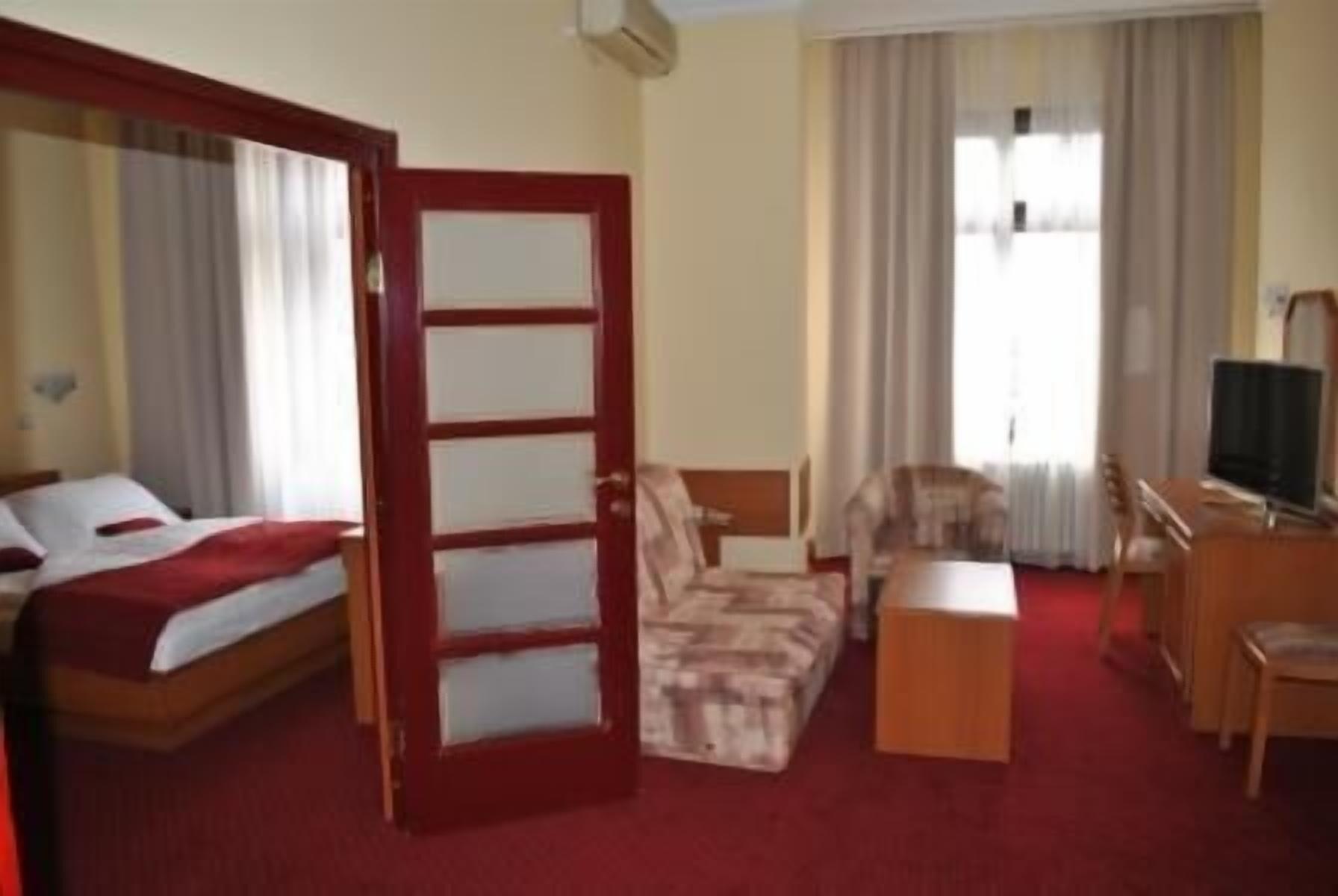 Hotel Kasina Belgrád Kültér fotó