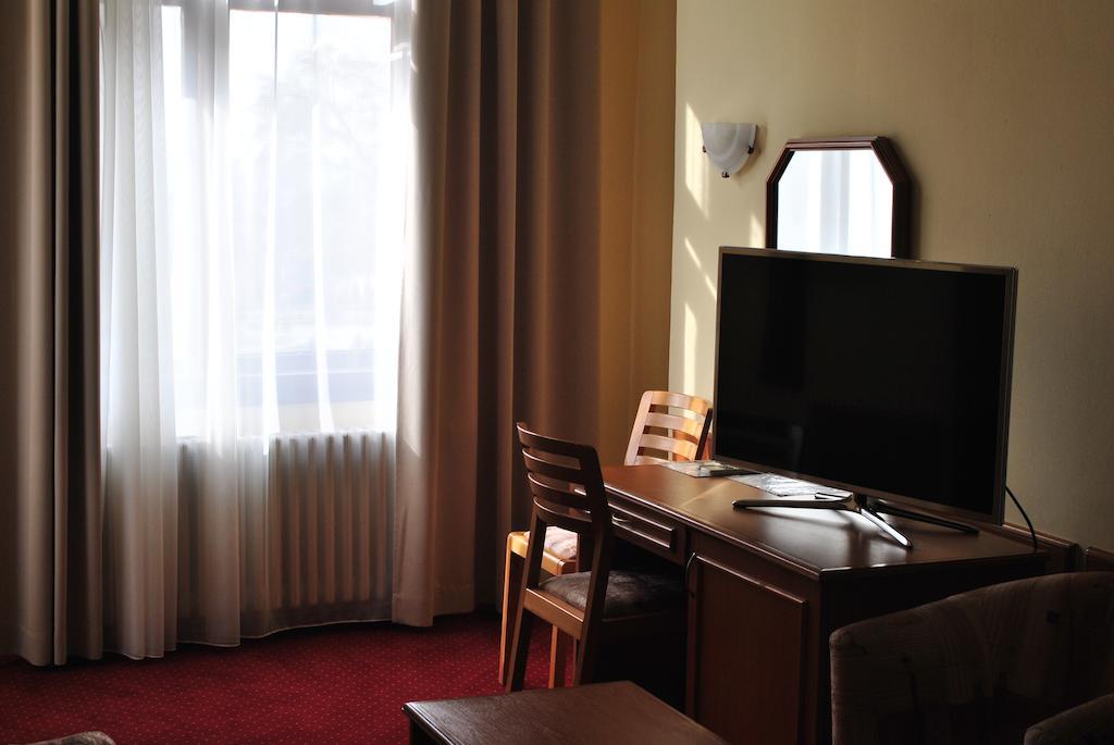 Hotel Kasina Belgrád Kültér fotó