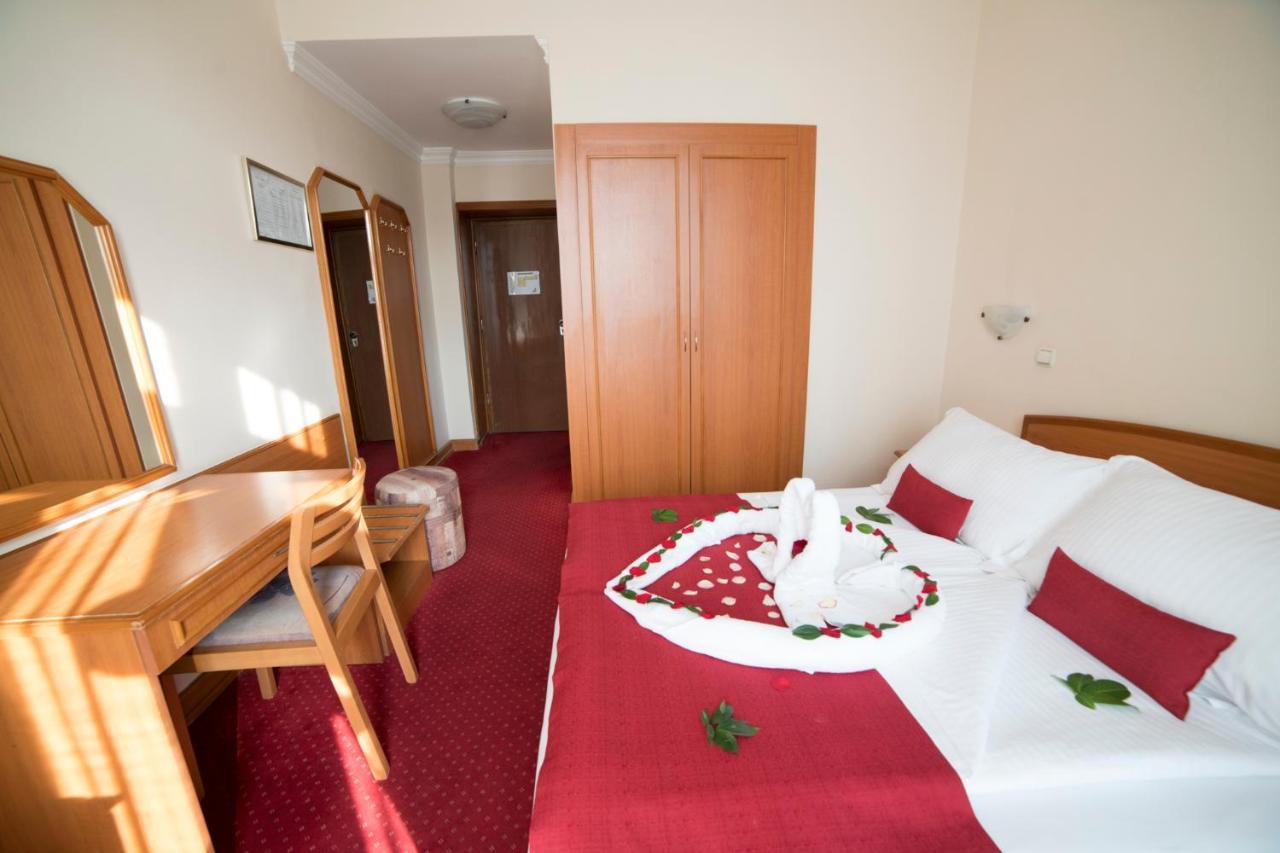 Hotel Kasina Belgrád Kültér fotó