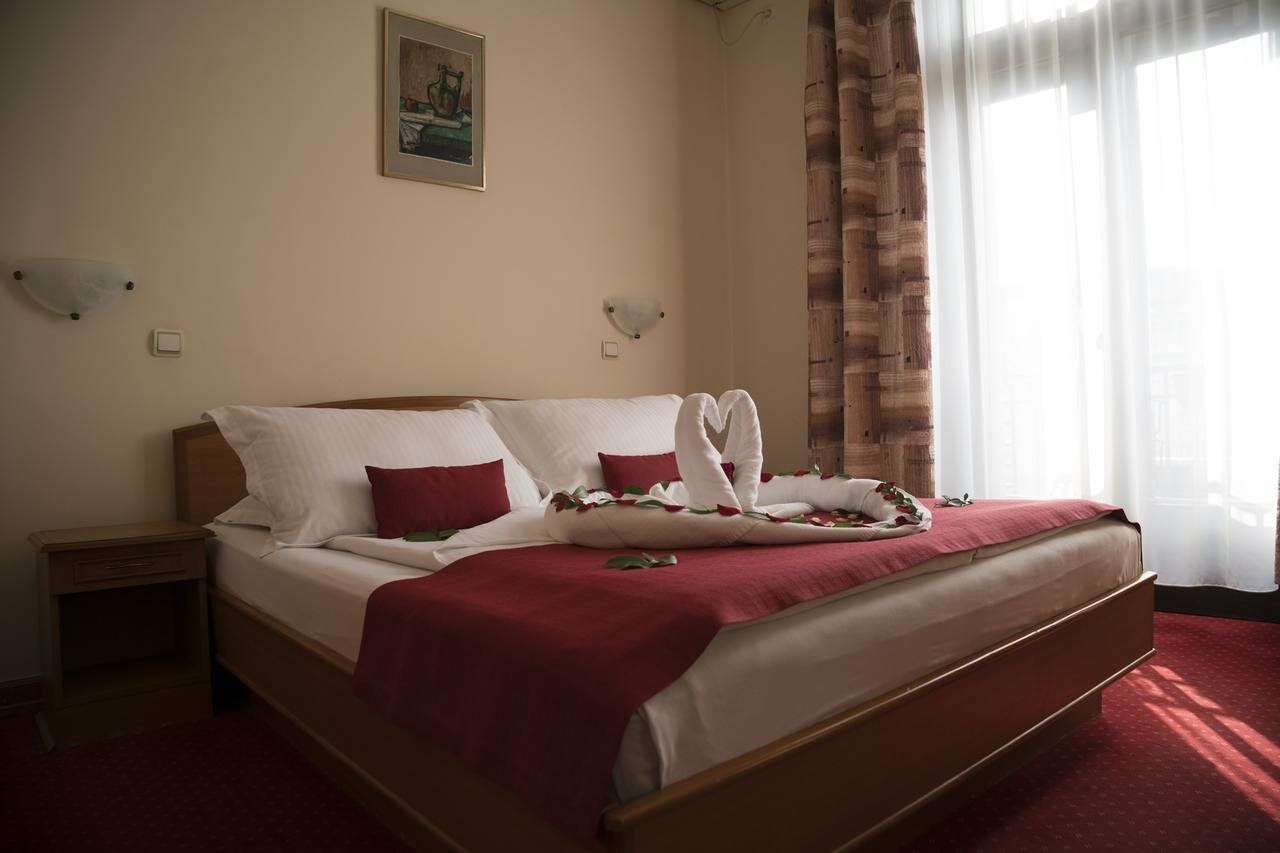 Hotel Kasina Belgrád Kültér fotó